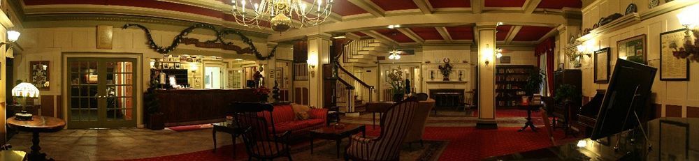 The Yankee Pedlar Inn Torrington Exteriör bild